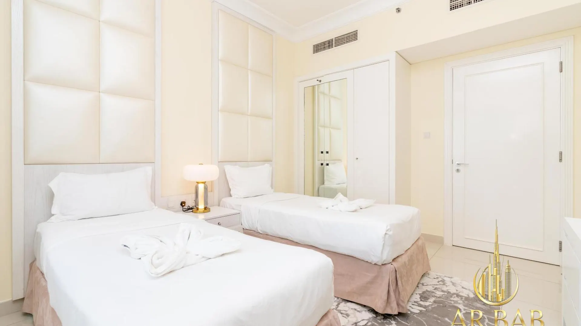 شقة Damac Maison Mall Street - Luxurious 3Br - Burj Khalifa View - Near Dubai Mall
